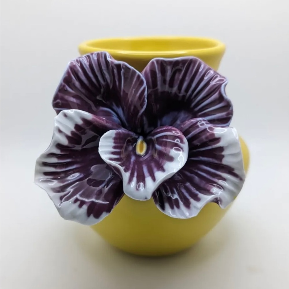 Like New Anthropologie Iris Vase